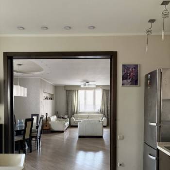 Продается Многокомнатная квартира, 175,5 м²