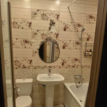 Сдается 2-х комнатная квартира, 75 м²