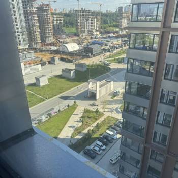 Сдается 1-комнатная квартира, 90 м²