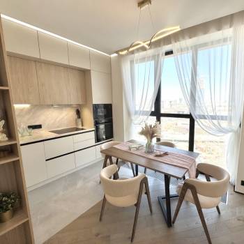 Продается 2-х комнатная квартира, 57,4 м²