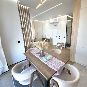 Продается 2-х комнатная квартира, 57,4 м²