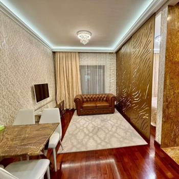 Сдается 1-комнатная квартира, 48 м²