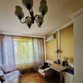 Продается 1-комнатная квартира, 32,8 м²