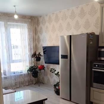 Продается Многокомнатная квартира, 84,6 м²