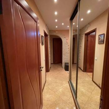 Продается 2-х комнатная квартира, 55 м²