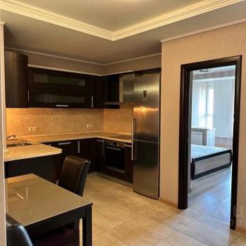 Сдается 2-х комнатная квартира, 80 м²