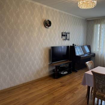Сдается Многокомнатная квартира, 60 м²