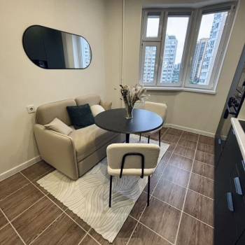 Продается 1-комнатная квартира, 40 м²