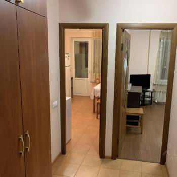 Продается 1-комнатная квартира, 36 м²