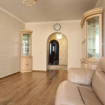 Продается Многокомнатная квартира, 105,6 м²