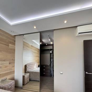 Продается 1-комнатная квартира, 52 м²