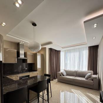 Продается 1-комнатная квартира, 52 м²