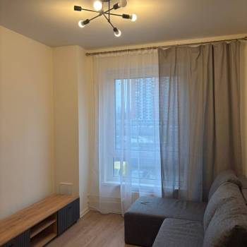 Продается 1-комнатная квартира, 32 м²