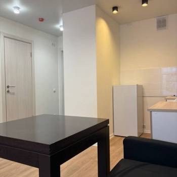 Продается 1-комнатная квартира, 32 м²