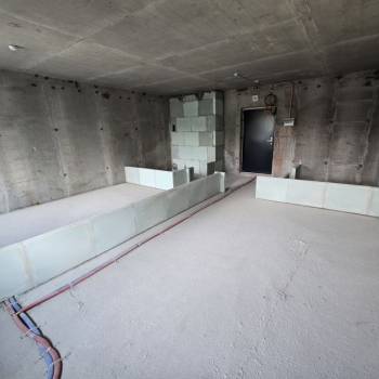 Продается 1-комнатная квартира, 42,5 м²