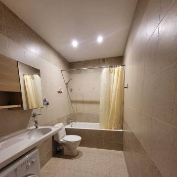 Сдается Многокомнатная квартира, 90 м²