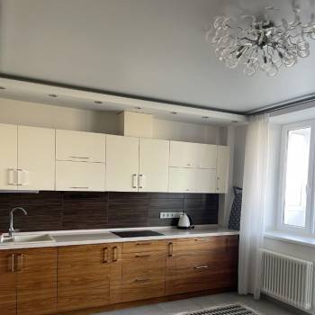 Сдается 1-комнатная квартира, 60 м²