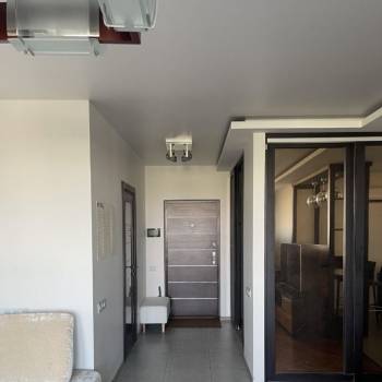Сдается 1-комнатная квартира, 60 м²