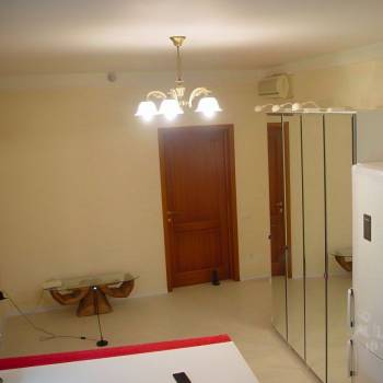 Сдается 1-комнатная квартира, 57 м²