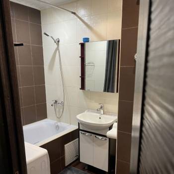 Сдается 1-комнатная квартира, 42,8 м²