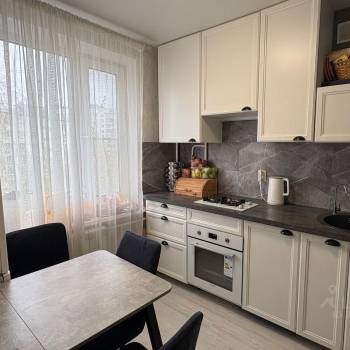 Продается 3-х комнатная квартира, 60 м²