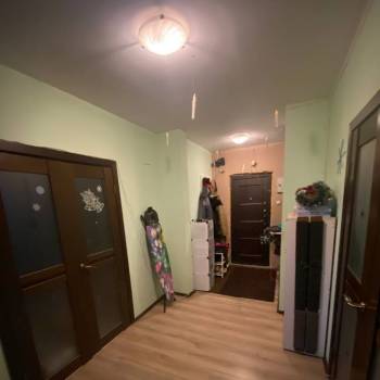Продается Многокомнатная квартира, 90,7 м²