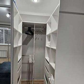 Продается 1-комнатная квартира, 42 м²