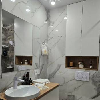 Продается 1-комнатная квартира, 42 м²