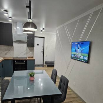 Продается 1-комнатная квартира, 42 м²