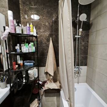 Продается 1-комнатная квартира, 37,4 м²