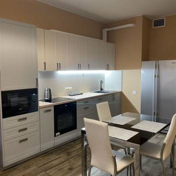 Сдается 2-х комнатная квартира, 74 м²