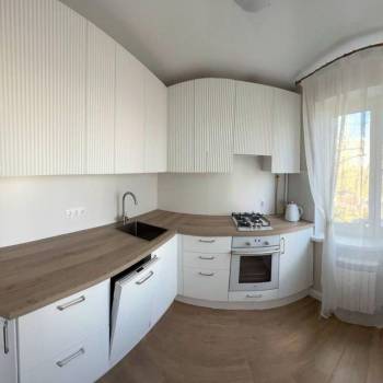 Продается 3-х комнатная квартира, 59 м²