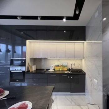 Продается 3-х комнатная квартира, 90 м²
