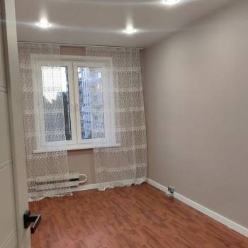 Сдается Многокомнатная квартира, 60 м²