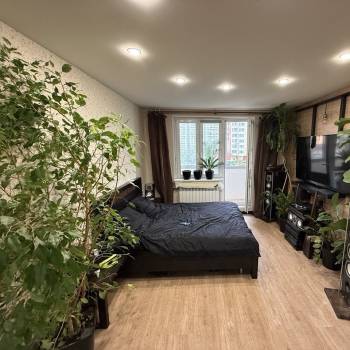 Продается 1-комнатная квартира, 37,6 м²