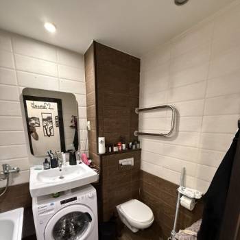 Продается 1-комнатная квартира, 37,6 м²