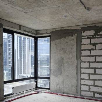 Продается 1-комнатная квартира, 81,9 м²