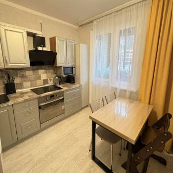 Продается 1-комнатная квартира, 41,2 м²
