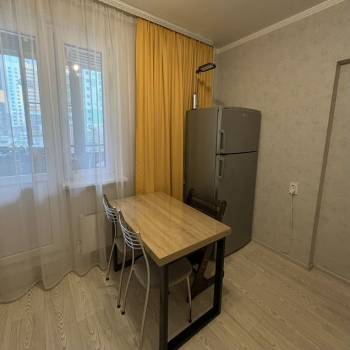 Продается 1-комнатная квартира, 41,2 м²