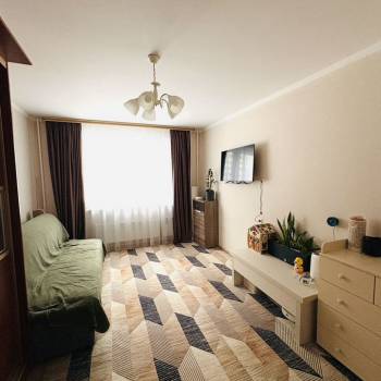 Продается 1-комнатная квартира, 44 м²