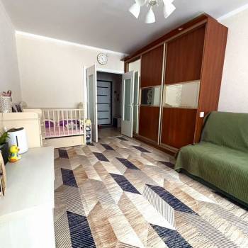 Продается 1-комнатная квартира, 44 м²