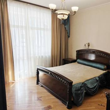 Продается 3-х комнатная квартира, 119 м²