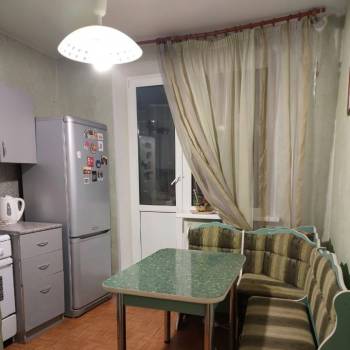 Сдается 1-комнатная квартира, 38 м²