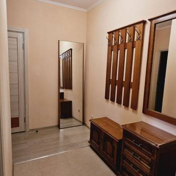 Сдается 2-х комнатная квартира, 64 м²