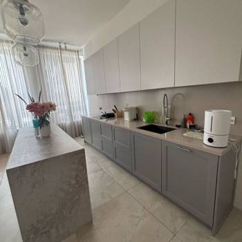 Продается 3-х комнатная квартира, 107 м²
