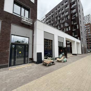 Сдается Нежилое помещение, 176 м²