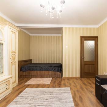 Сдается 1-комнатная квартира, 50 м²