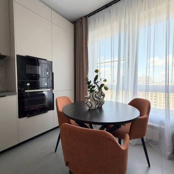 Сдается 1-комнатная квартира, 42 м²