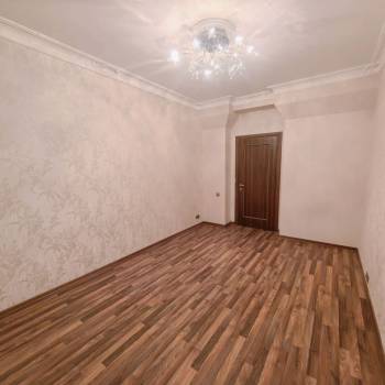 Продается Многокомнатная квартира, 86 м²