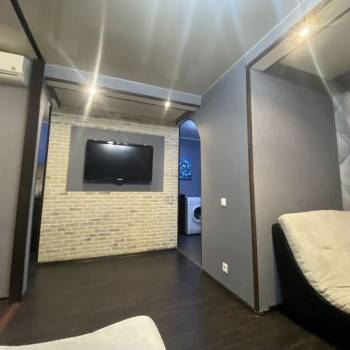 Продается 1-комнатная квартира, 29,7 м²